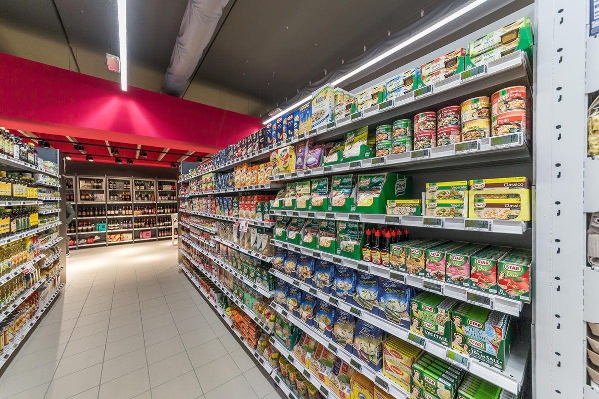 Jam Supermarket Chain Preferred <b>Setraf</b> Products 